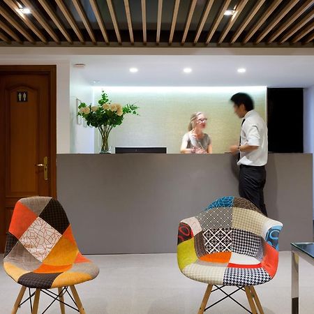 Hostal Astoria Madrid Luaran gambar