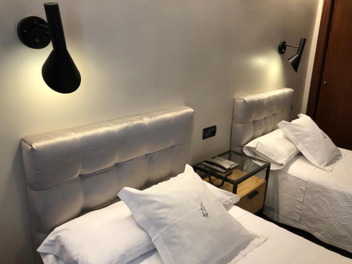 Hostal Astoria Madrid Luaran gambar