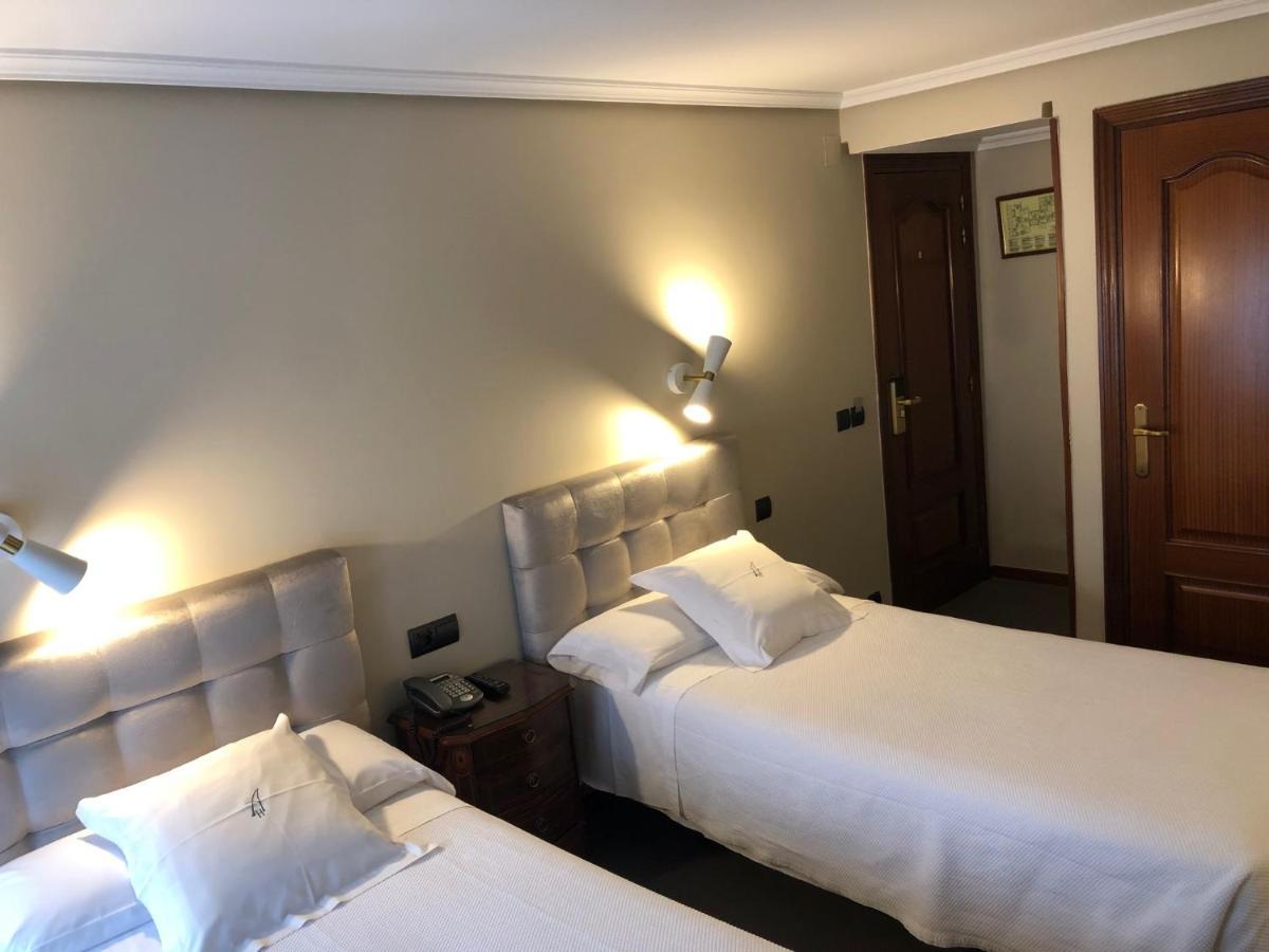 Hostal Astoria Madrid Luaran gambar