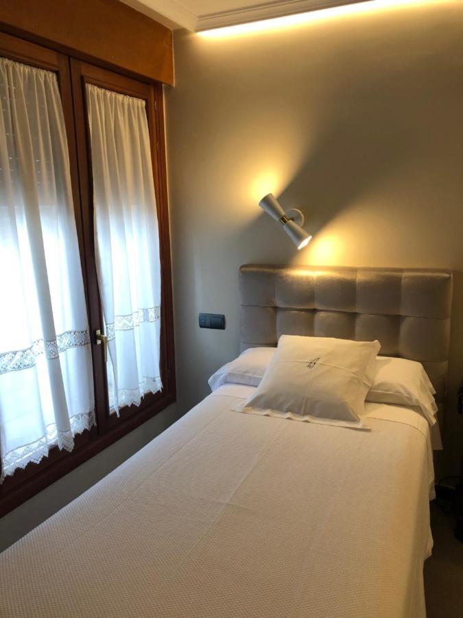 Hostal Astoria Madrid Luaran gambar