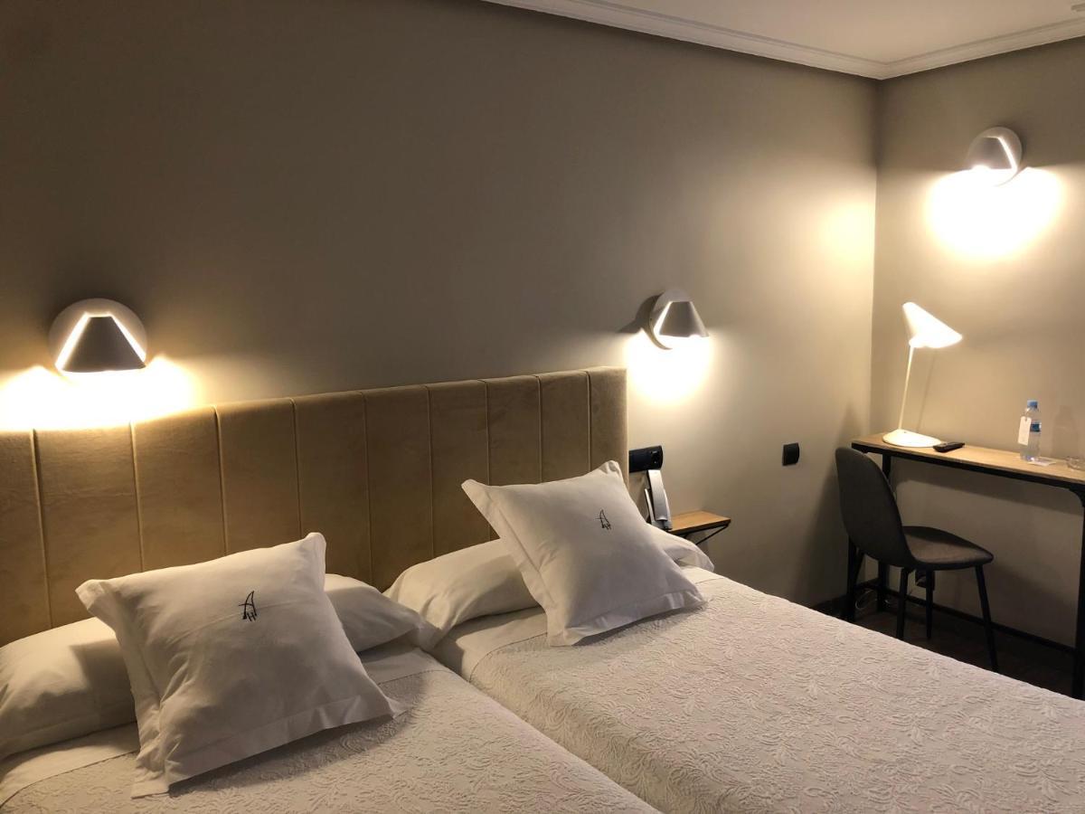 Hostal Astoria Madrid Luaran gambar