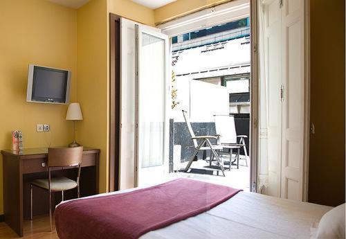 Hostal Astoria Madrid Luaran gambar