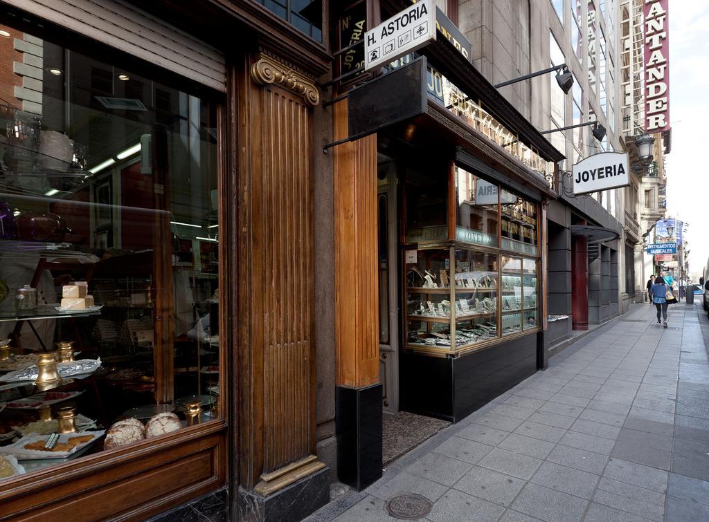 Hostal Astoria Madrid Luaran gambar