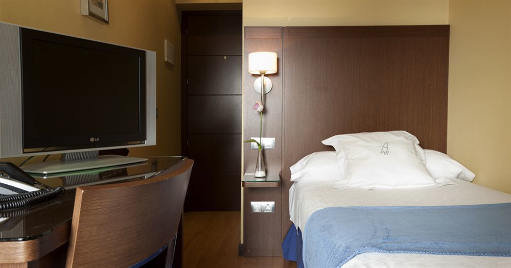 Hostal Astoria Madrid Luaran gambar